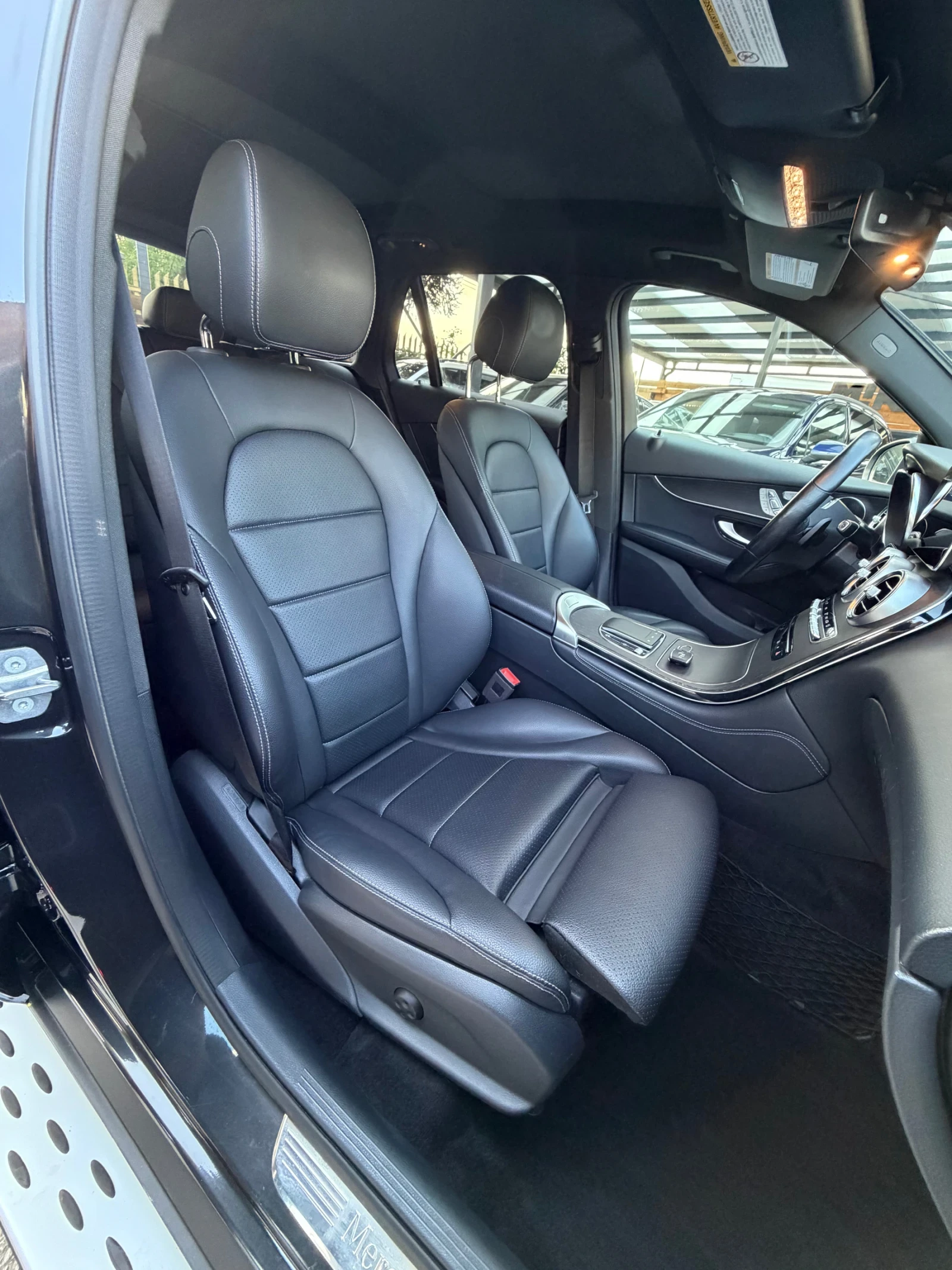 Mercedes-Benz GLC 300 AMG 4-matic, снимка 11 - Автомобили и джипове - 55631820