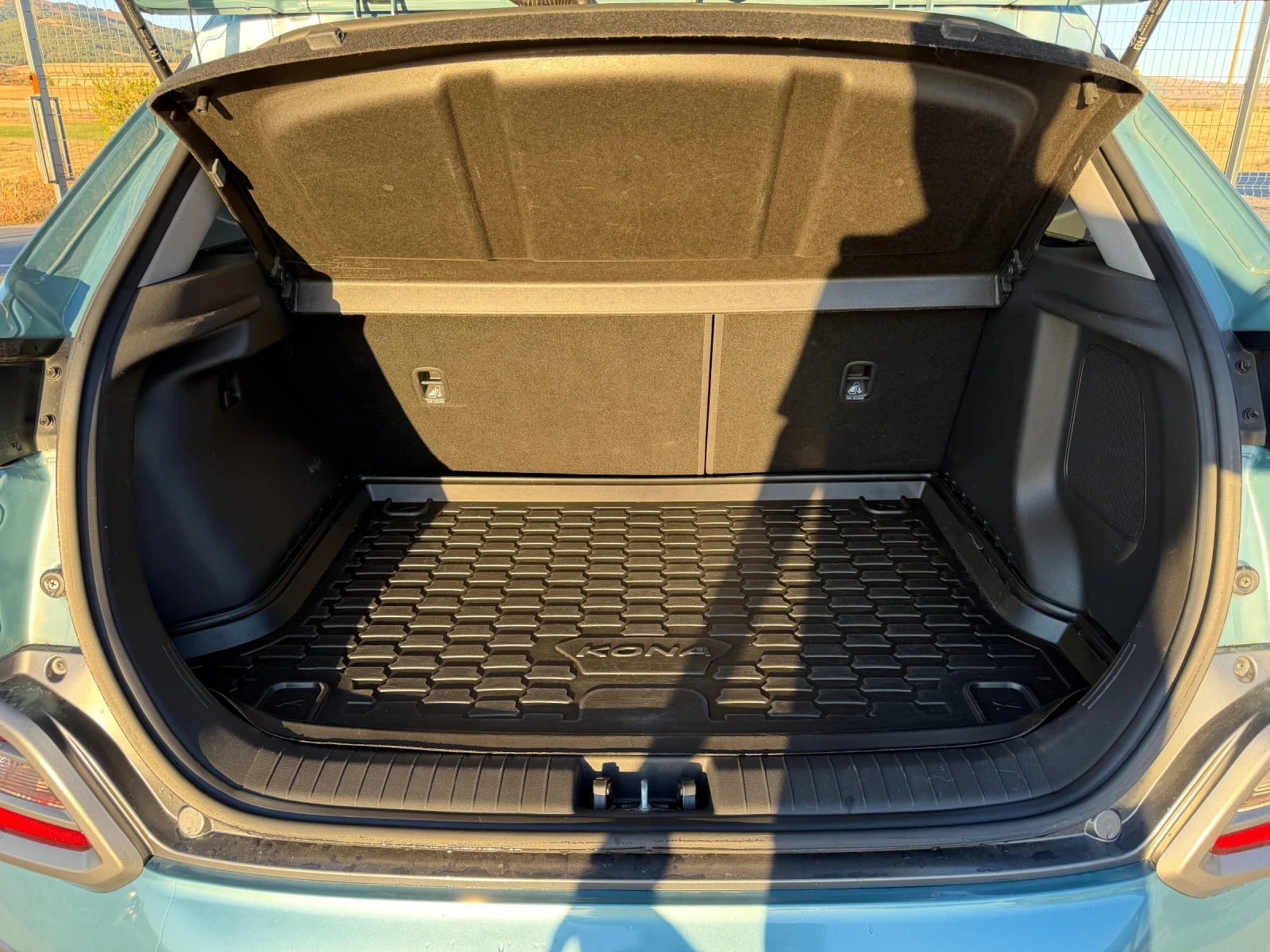 Hyundai Kona 1.6 Diesel ! , снимка 12 - Автомобили и джипове - 56348793