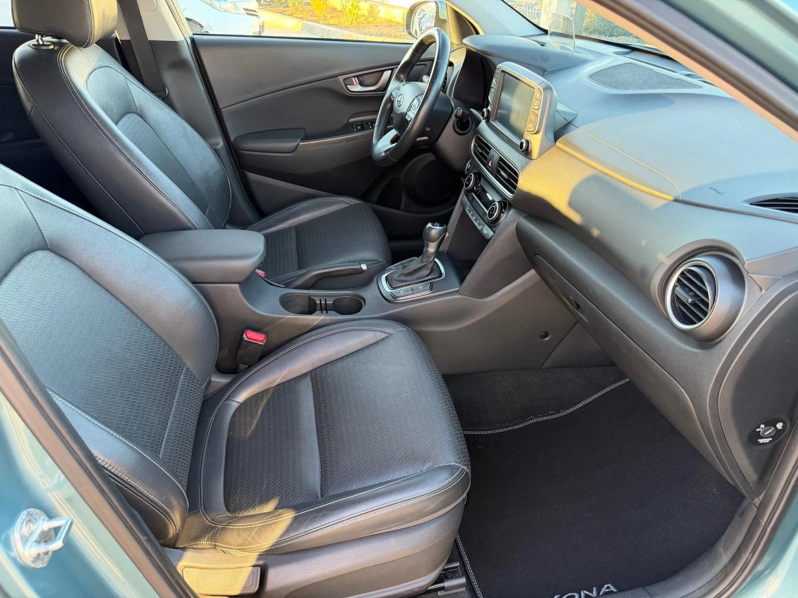 Hyundai Kona 1.6 Diesel ! , снимка 9 - Автомобили и джипове - 56348793
