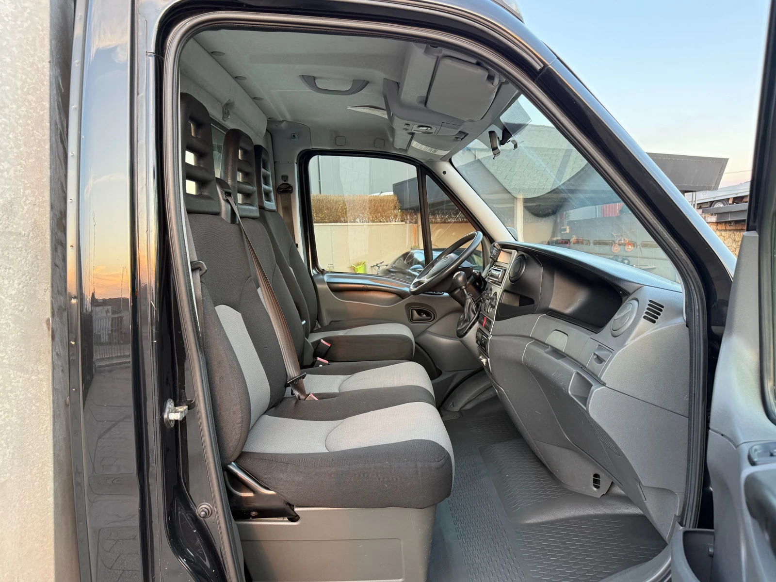 Iveco Daily 40C18 3.0HPI ��������� �� 3.5�. 5.20�. ����������� | Mobile.bg � ����������� 12