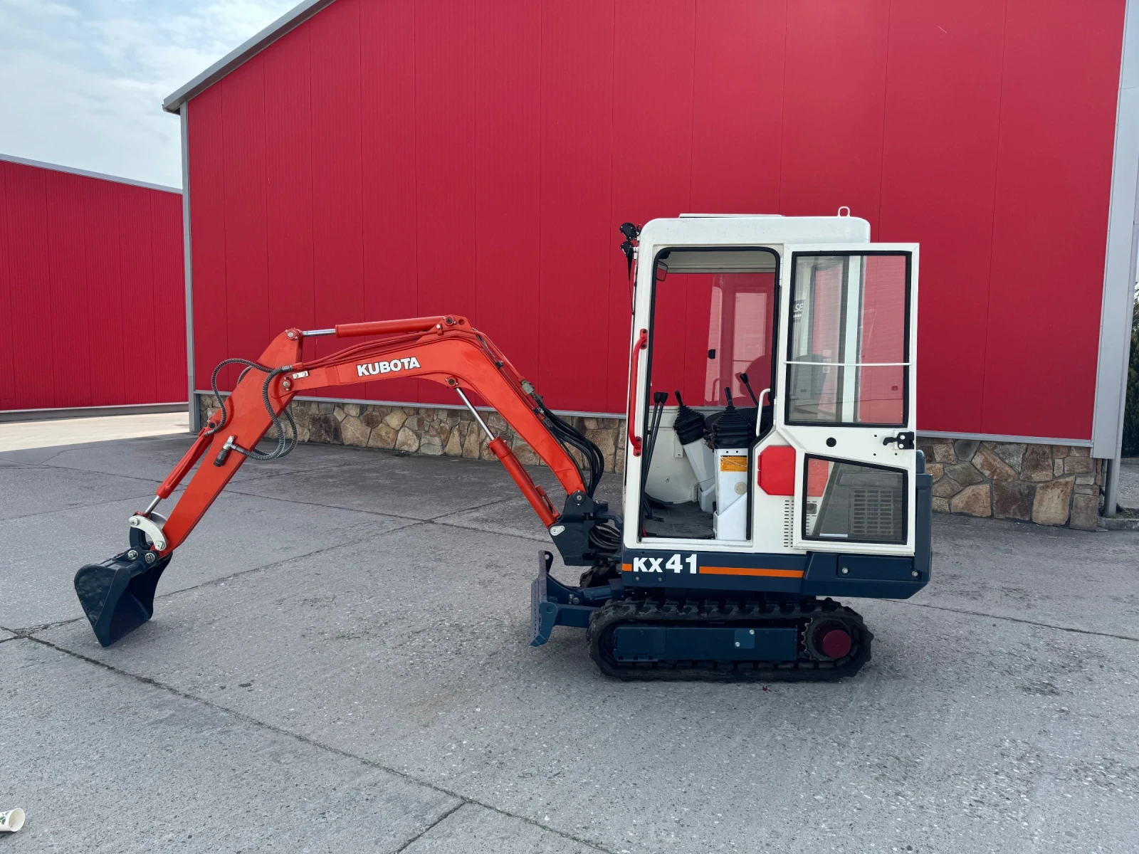 Багер Kubota KX41