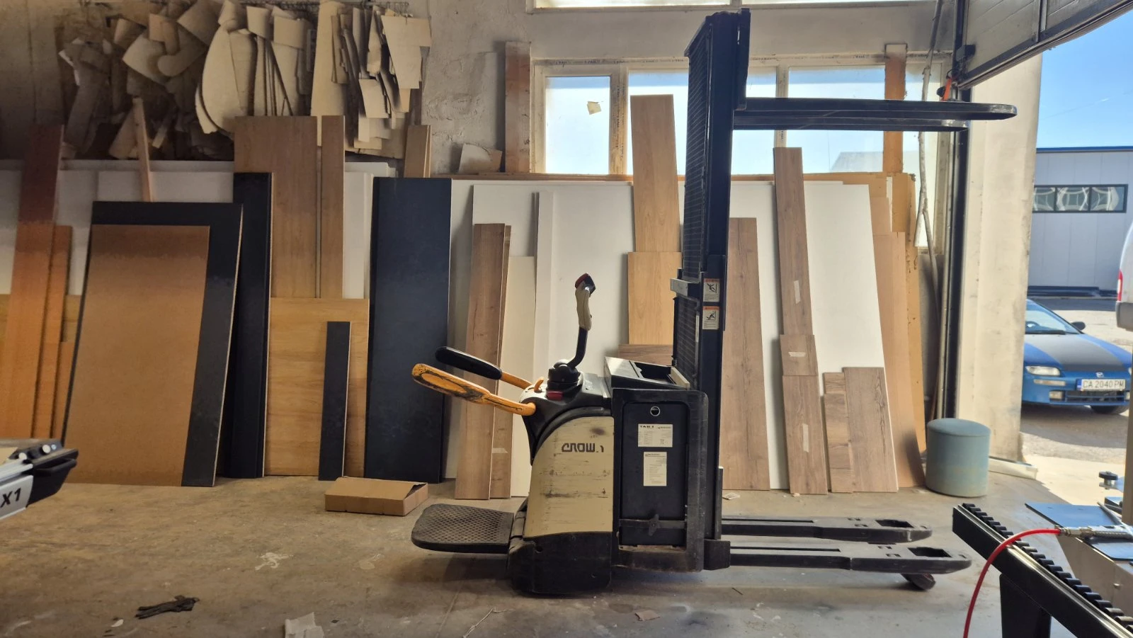 Електрокар Crown, снимка 2 - Индустриална техника - 54309052