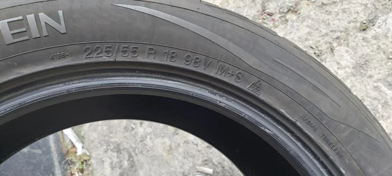 Гуми Зимни 225/55R18, снимка 7 - Гуми и джанти - 30924529