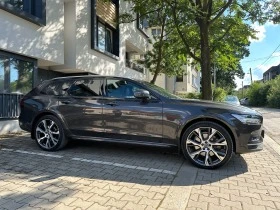  Volvo V90 Cross Coun...