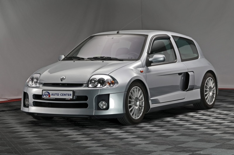 Renault Clio Sport 3.0 V6 Phase 1, снимка 1 - Автомобили и джипове - 39314109