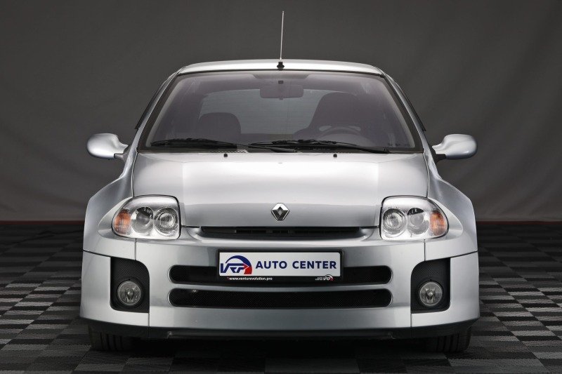 Renault Clio Sport 3.0 V6 Phase 1, снимка 2 - Автомобили и джипове - 39314109