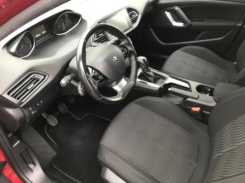 Peugeot 308 NAVI EURO-6 1.2-110k.c., снимка 6 - Автомобили и джипове - 39851879