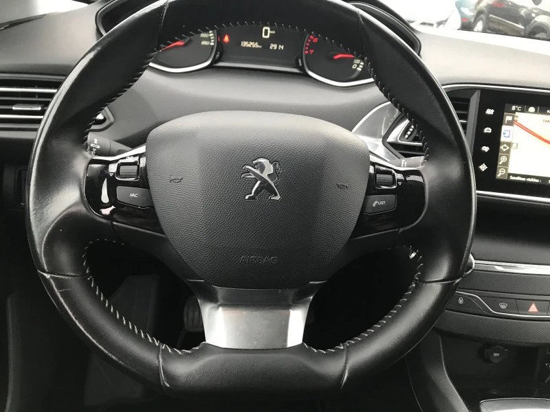 Peugeot 308 NAVI EURO-6 1.2-110k.c., снимка 9 - Автомобили и джипове - 39851879