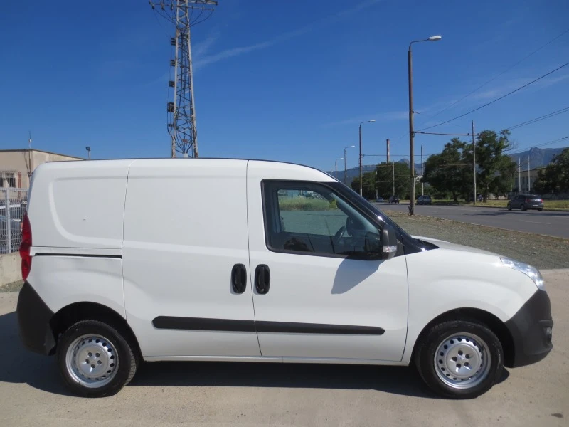 Opel Combo 1.3 CDTI, снимка 4 - Автомобили и джипове - 46111148