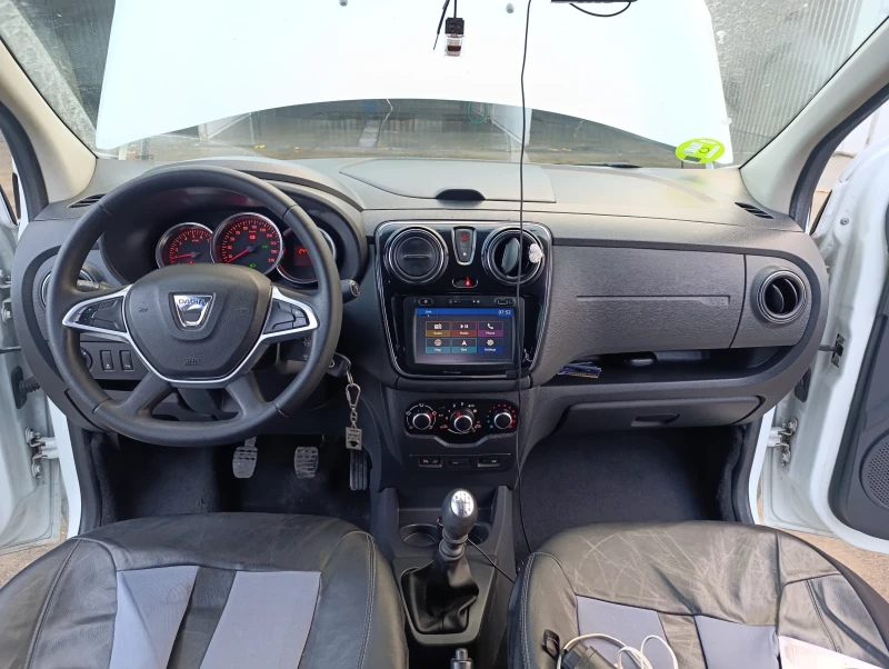 Dacia Lodgy, снимка 6 - Автомобили и джипове - 47909693