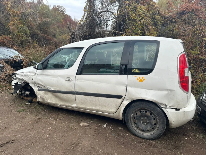 Skoda Roomster 1.2ТДИ, 75к.с, 2012г-, снимка 4 - Автомобили и джипове - 48266760