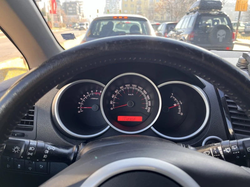 Kia Venga, снимка 2 - Автомобили и джипове - 48103404