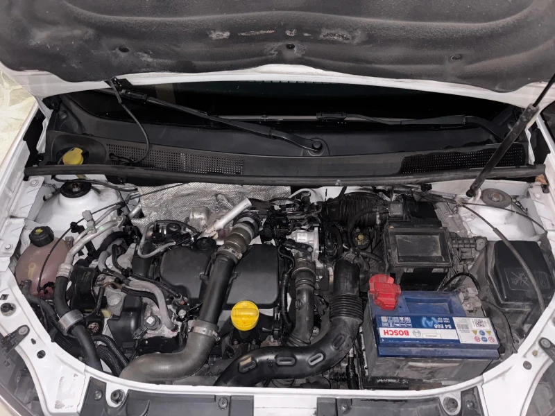 Dacia Logan Mcv 1.5, снимка 13 - Автомобили и джипове - 52122895