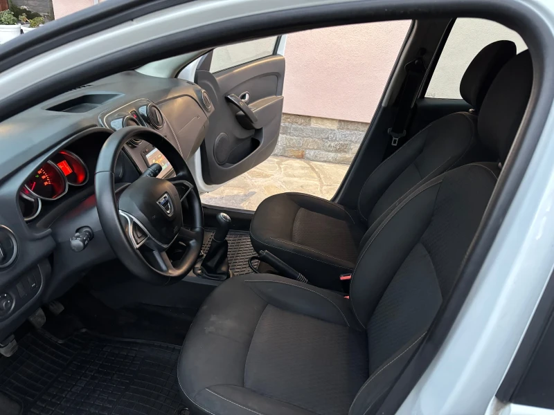 Dacia Logan Mcv 1.5, снимка 7 - Автомобили и джипове - 52122895