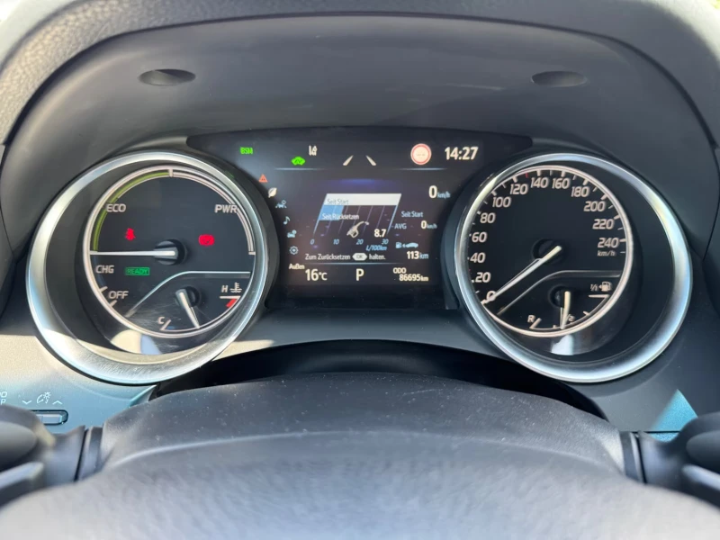 Toyota Camry EXECUTIVE/178HP/CAM/LED/ACC/BSA/KLESS/924f, снимка 13 - Автомобили и джипове - 52442222