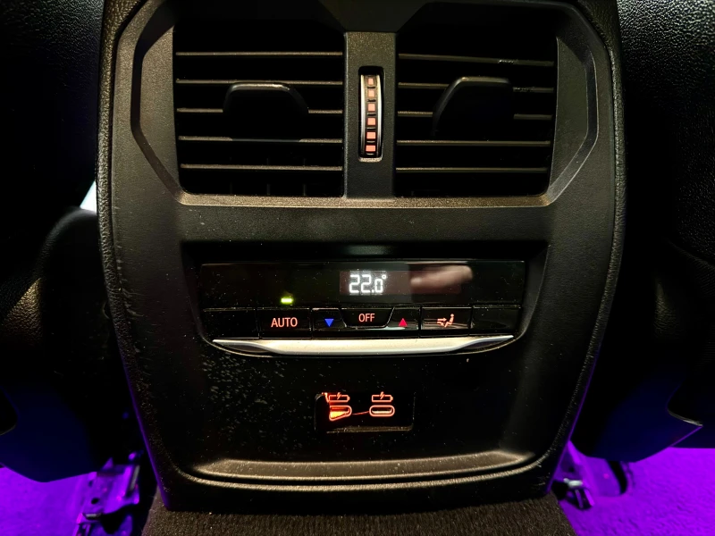 BMW 330 ixdrive  * M package* 115 118km* Ambient* , снимка 12 - Автомобили и джипове - 53264352