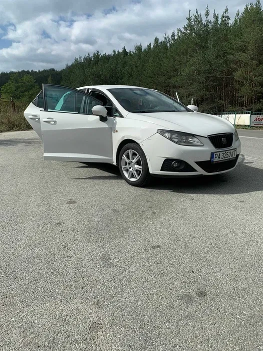 Seat Ibiza, снимка 2 - Автомобили и джипове - 53176726
