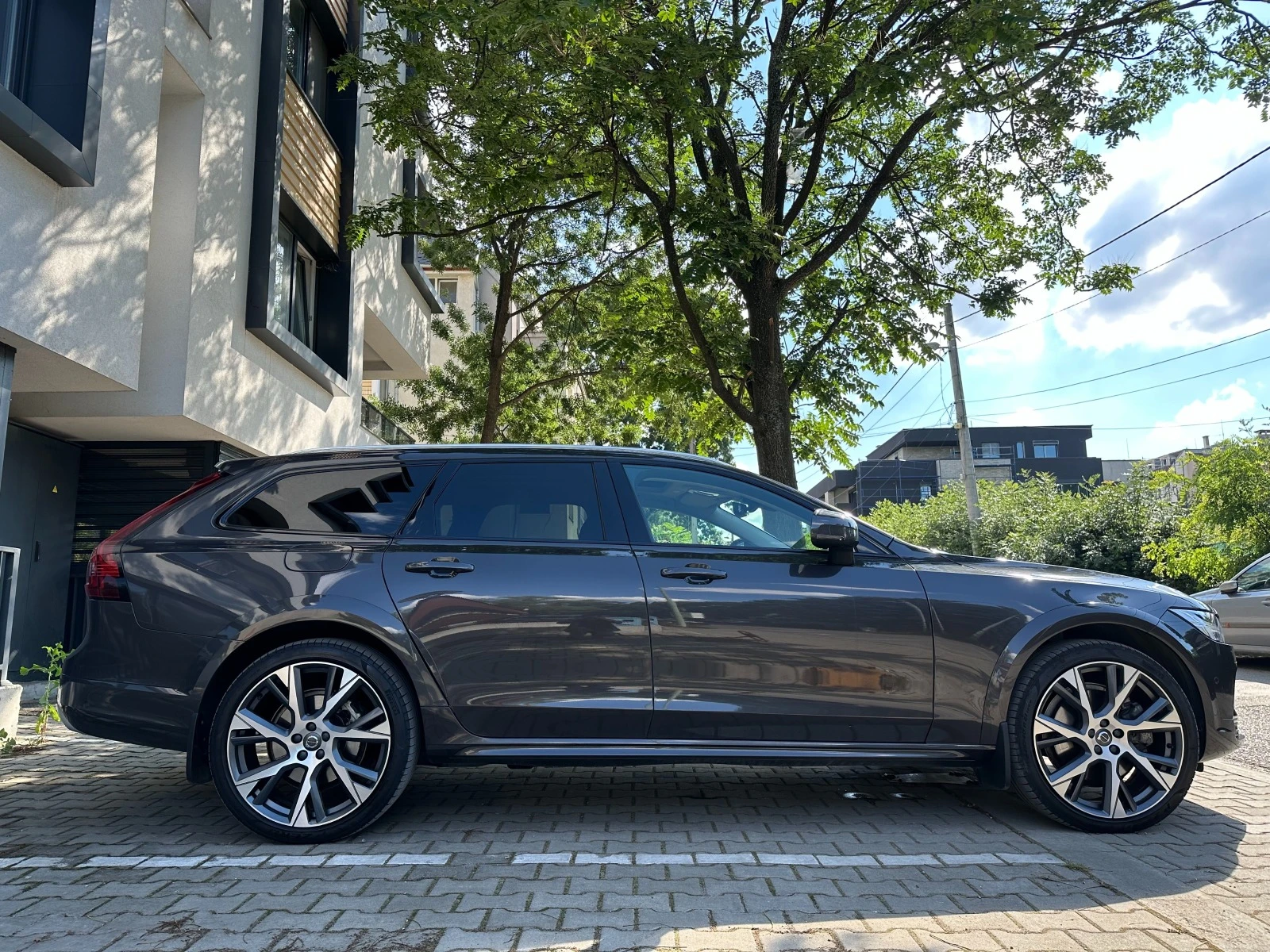 Volvo V90 Cross Country  - изображение 9