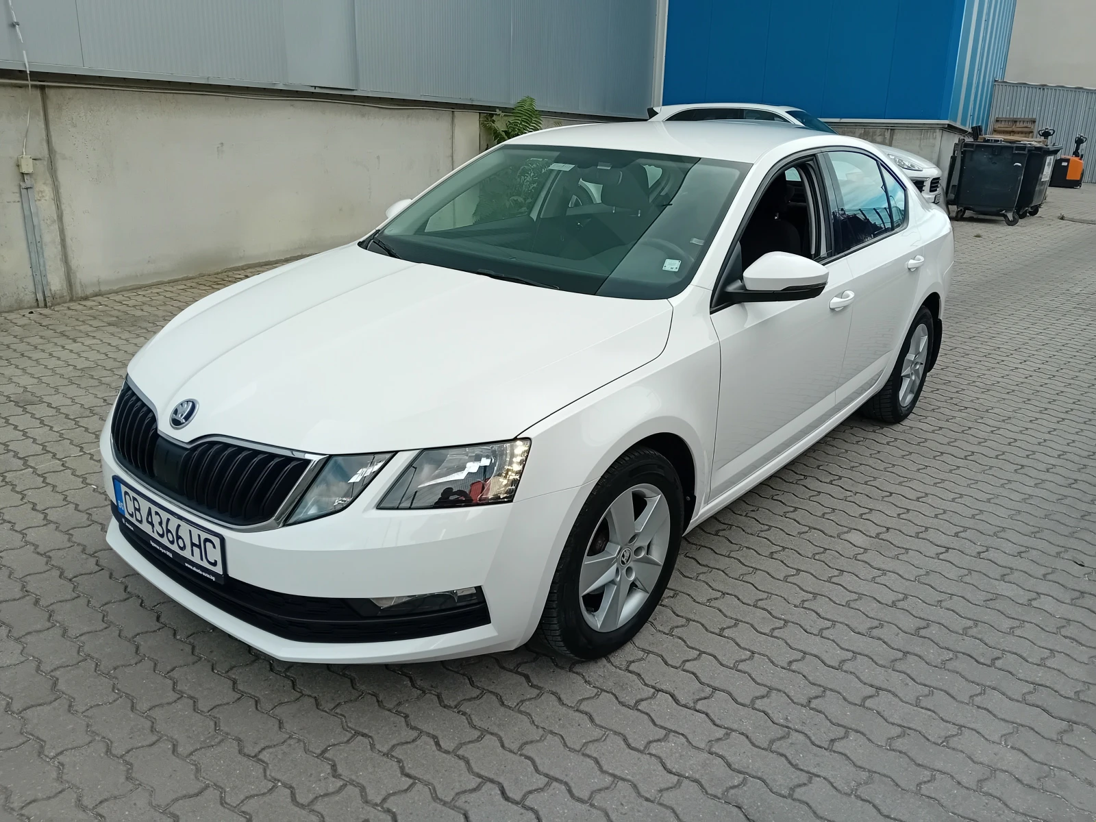 Skoda Octavia 2.0TDI 116ks EURO 6D AdBlue - изображение 2