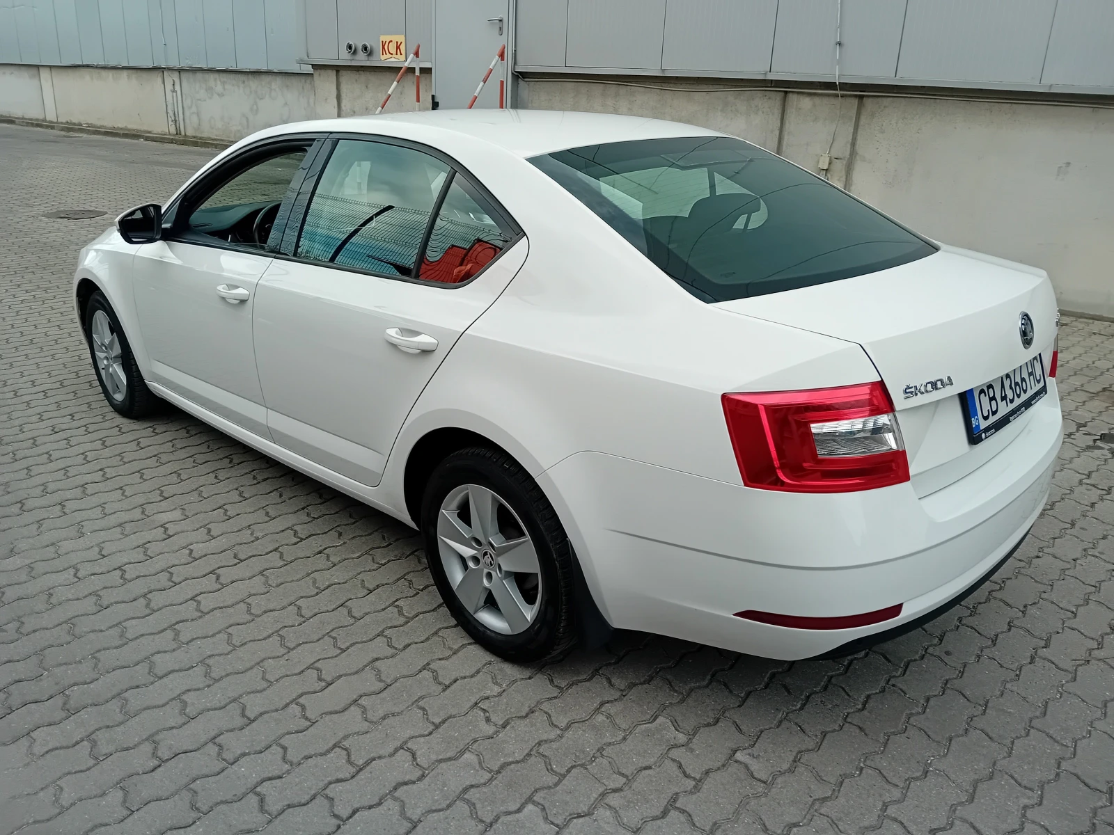 Skoda Octavia 2.0TDI 116ks EURO 6D AdBlue - изображение 3