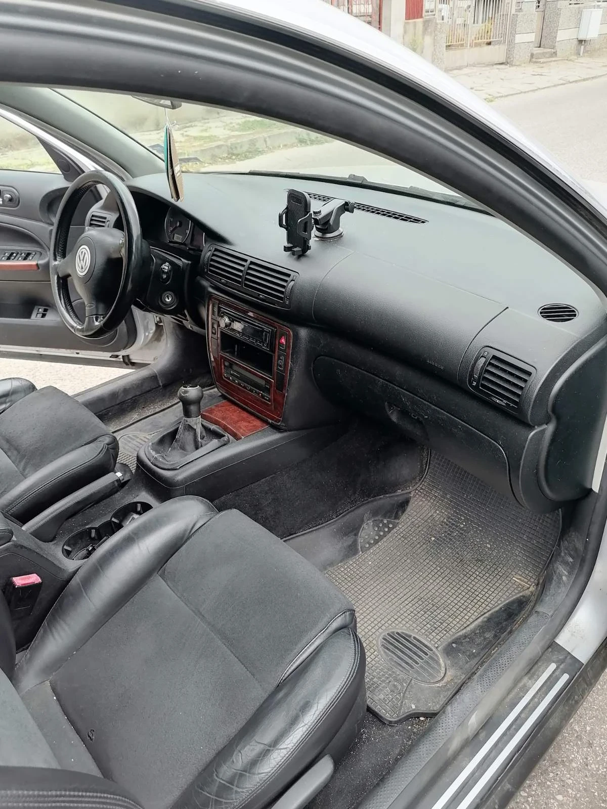 VW Passat  - изображение 7