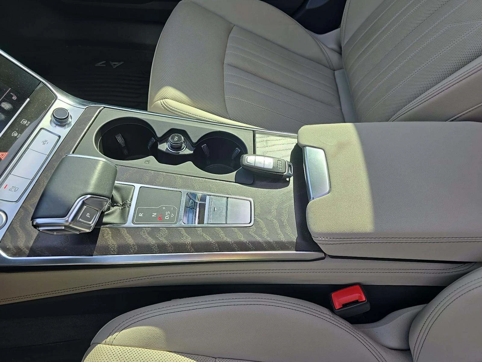 Audi A7 55TFSI* ДИГИТАЛНО* ТАБЛО* ДИСТРТОНИК* 360КАМЕРА* М - изображение 10