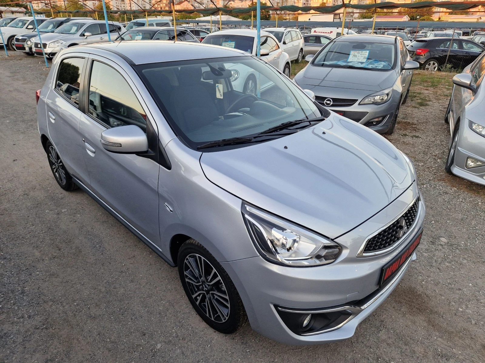 Mitsubishi Space star 1.2I Автоматик - изображение 2
