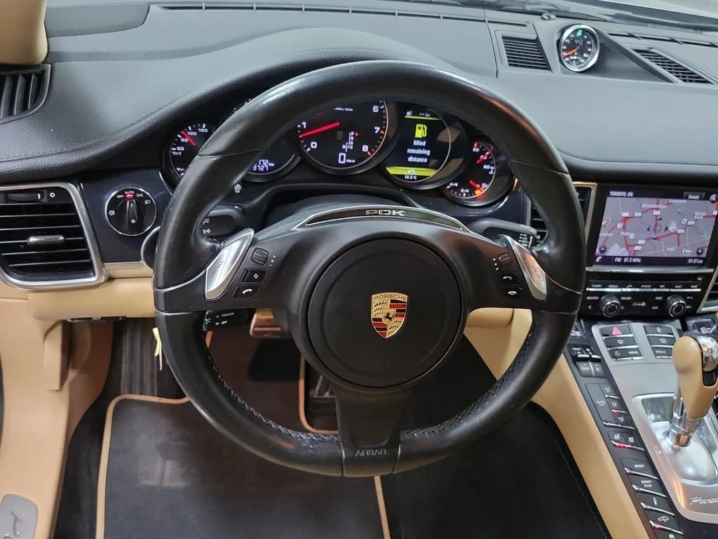 Porsche Panamera * 4DR HB * CARFAX * БЕЗ ПЪРВОНАЧАЛНА ВНОСКА - изображение 10