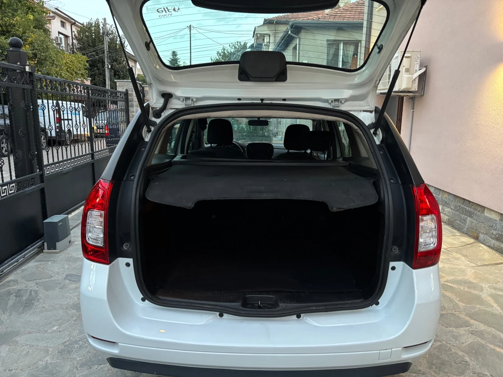 Dacia Logan Mcv 1.5 | Mobile.bg   14