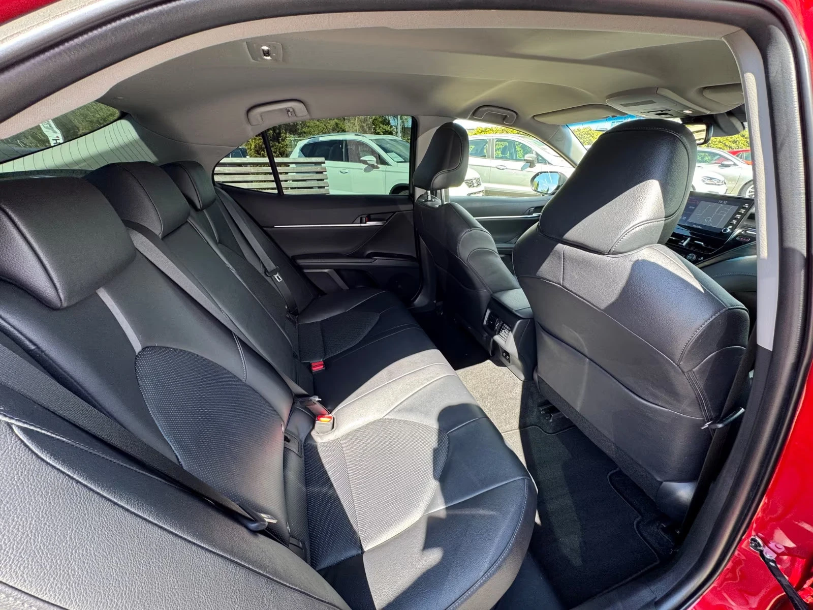 Toyota Camry EXECUTIVE/178HP/CAM/LED/ACC/BSA/KLESS/924f | Mobile.bg   15