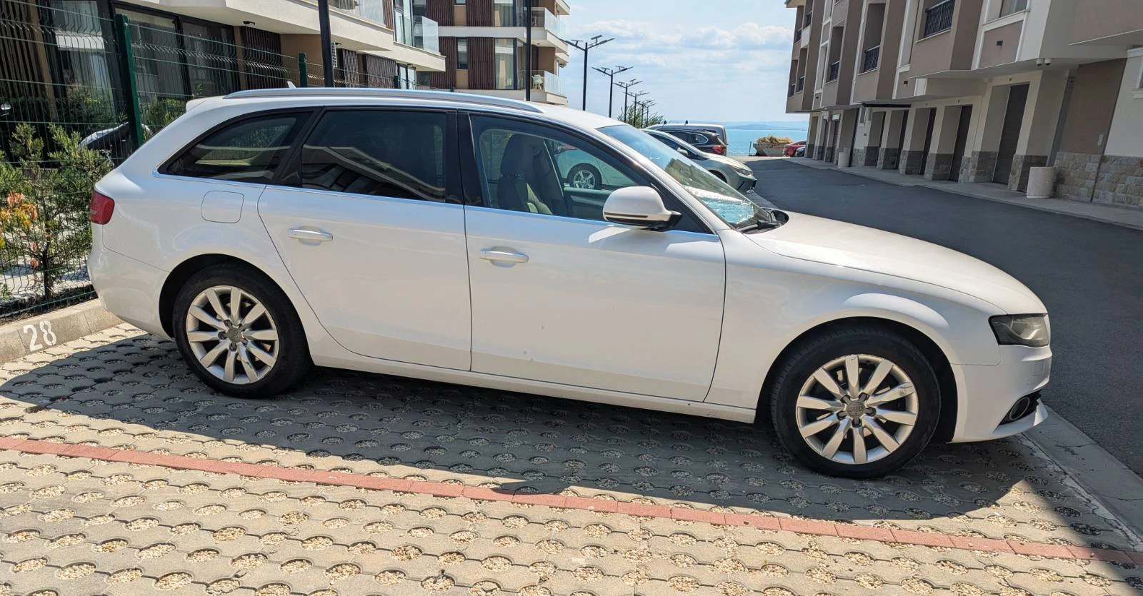 Audi A4 2.0 TDI (B8) - изображение 2