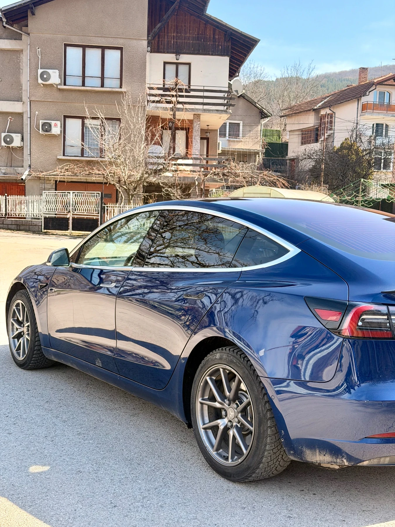 Tesla Model 3, снимка 3 - Автомобили и джипове - 53833813