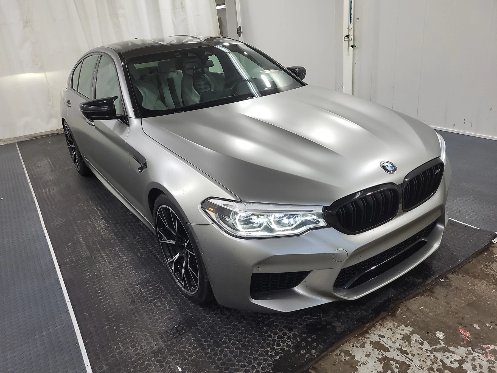 BMW M5 COMPETITION * * CARFAX * * АВТО КРЕДИТ * * , снимка 3 - Автомобили и джипове - 54002002