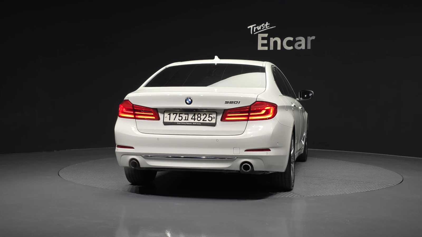 BMW 520 * DISTRONIC * ������ * HEAD-UP | Mobile.bg � ����������� 3