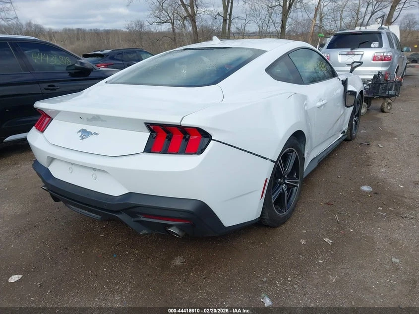Ford Mustang 2.3l Ecoboost Fastback, снимка 4 - Автомобили и джипове - 54353094