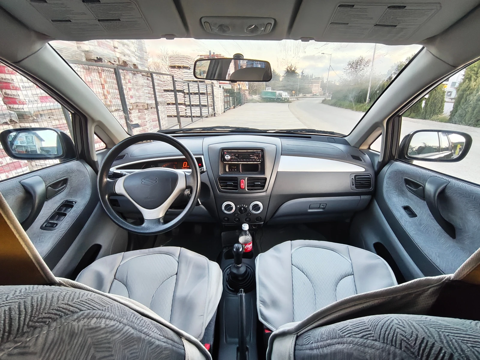Suzuki Liana, снимка 10 - Автомобили и джипове - 54445168