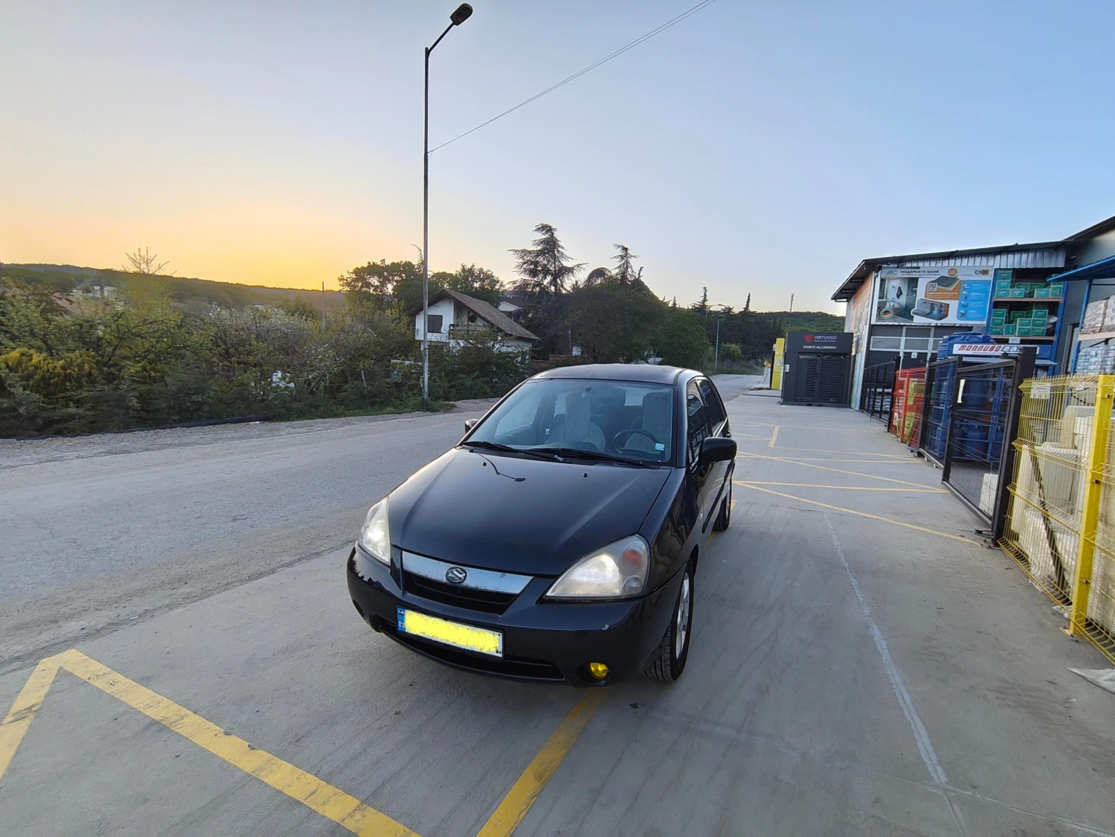 Suzuki Liana, снимка 4 - Автомобили и джипове - 54445168