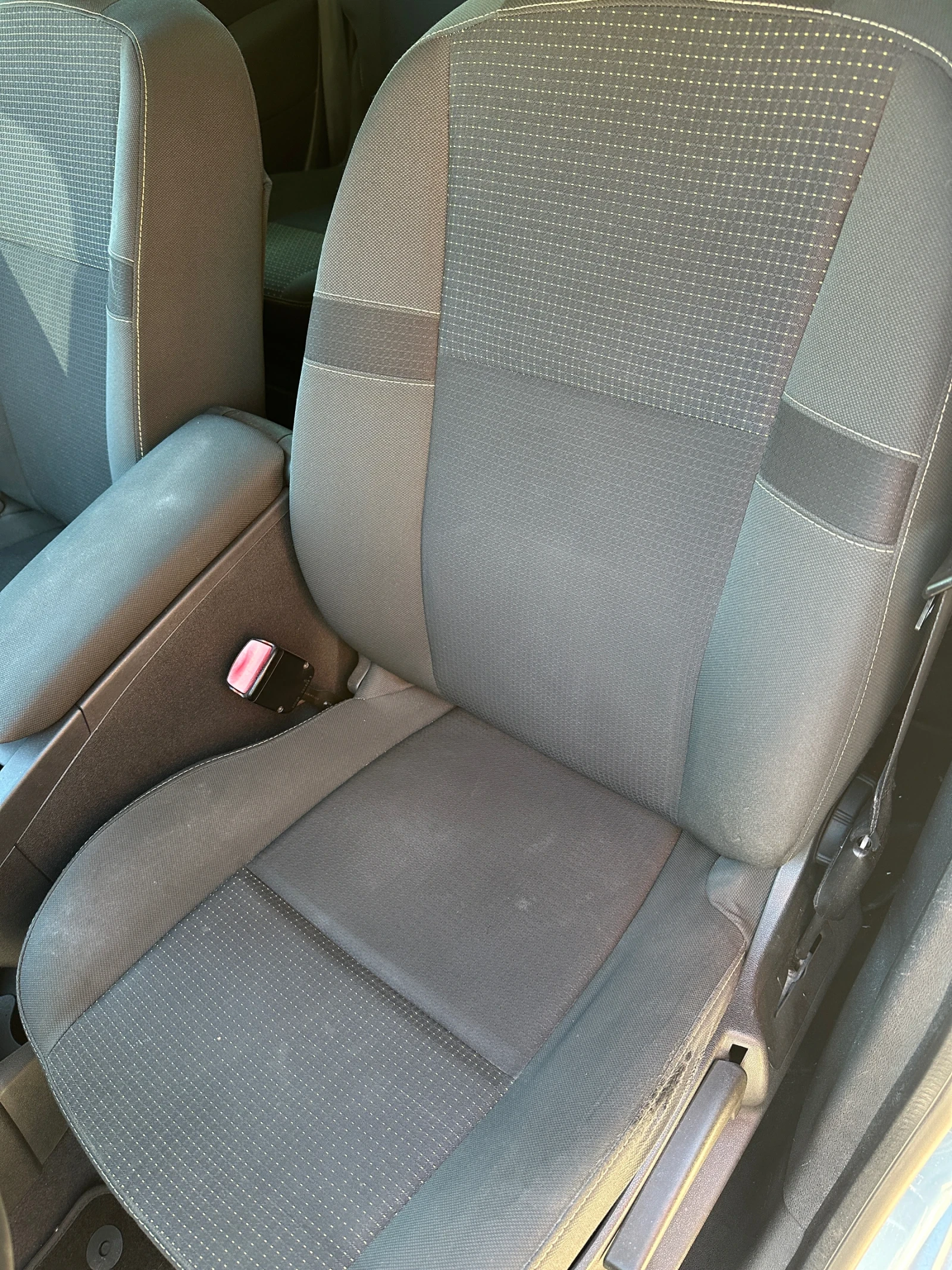 Renault Scenic 1.4TCE, снимка 11 - Автомобили и джипове - 54486001