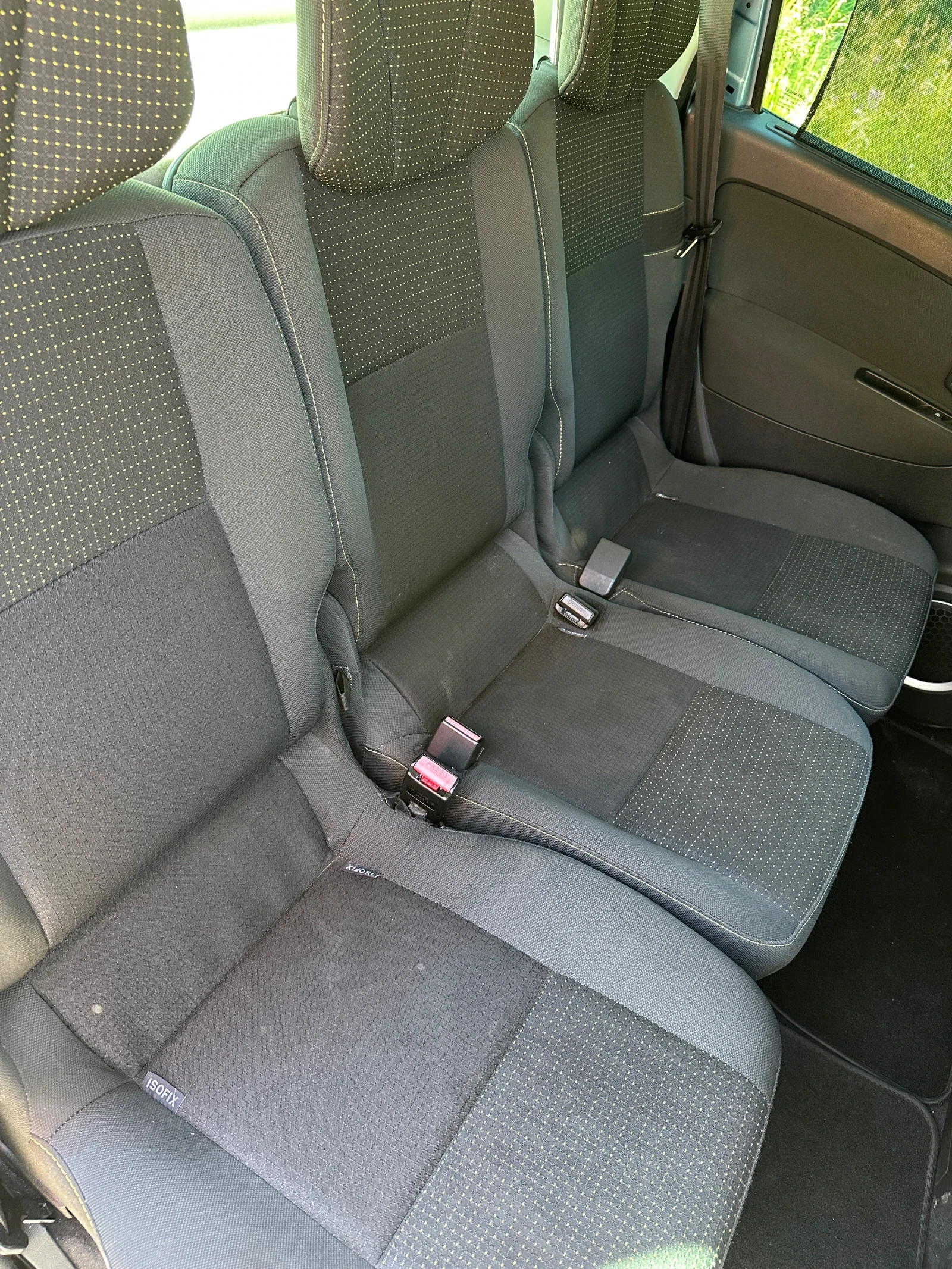 Renault Scenic 1.4TCE, снимка 13 - Автомобили и джипове - 54486001