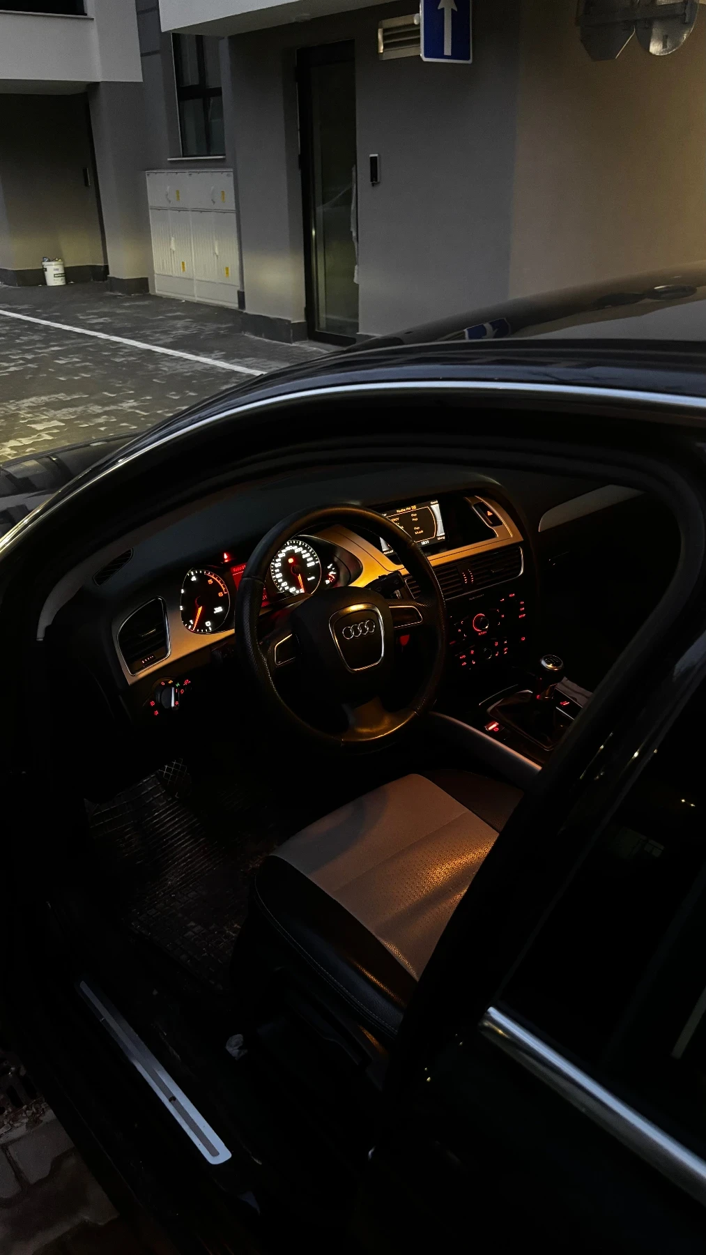 Audi A4, снимка 6 - Автомобили и джипове - 55220368