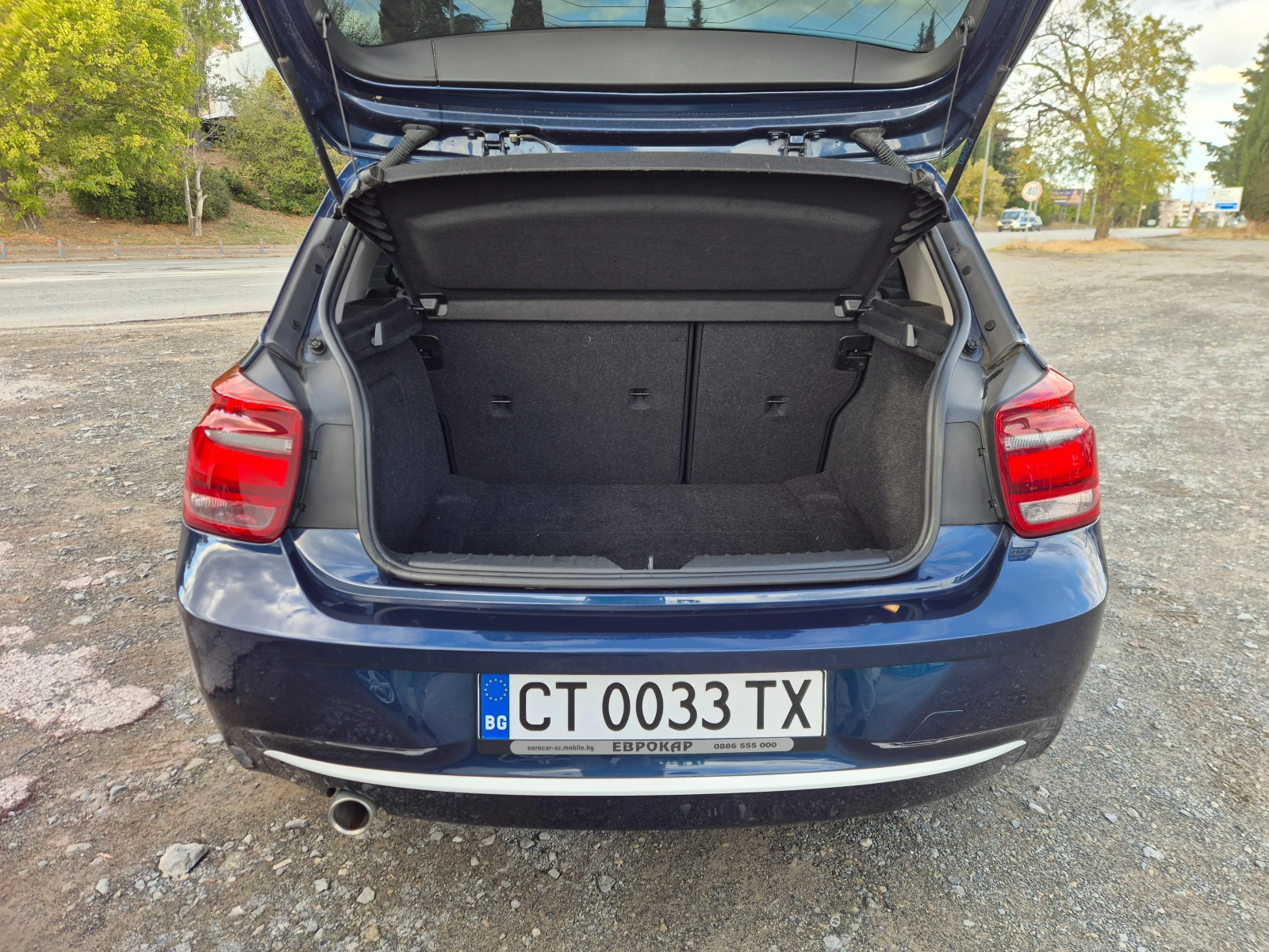 BMW 114 1.6 D Navi , снимка 11 - Автомобили и джипове - 55391838