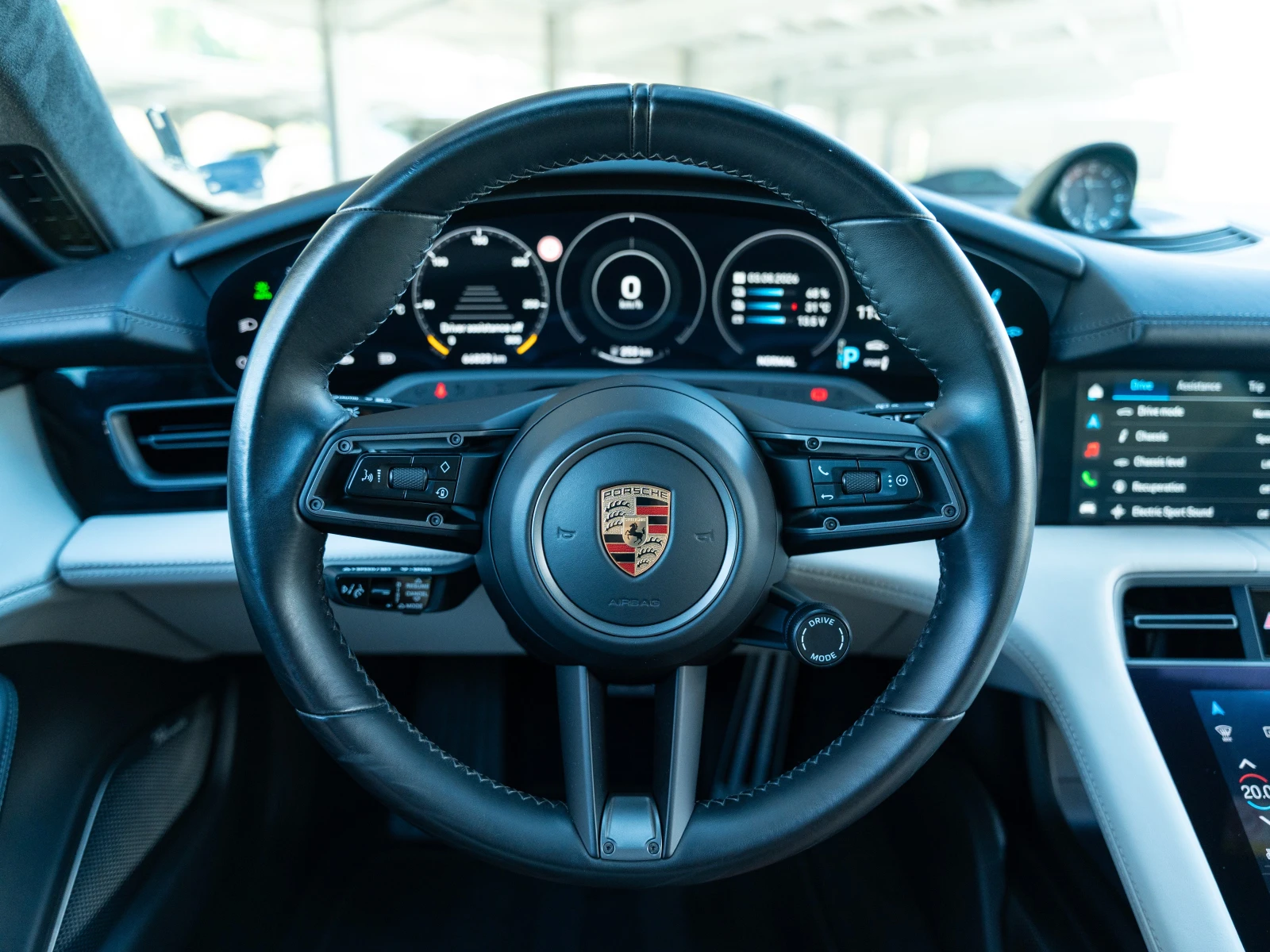 Porsche Taycan Turbo S Sport Turismo, снимка 8 - Автомобили и джипове - 55485387