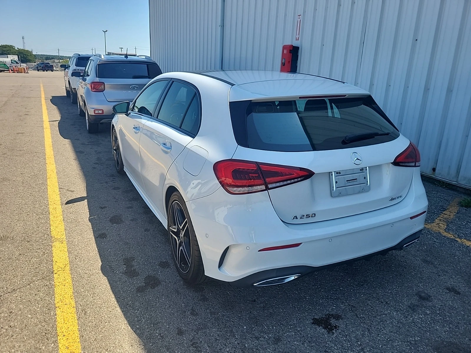 Mercedes-Benz A 250  4matic Hatch / CARFAX / 360 / ПАНОРАМА, снимка 4 - Автомобили и джипове - 55898597