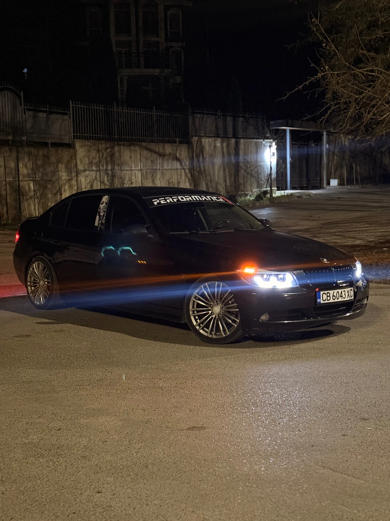 BMW 320, снимка 5 - Автомобили и джипове - 56048438