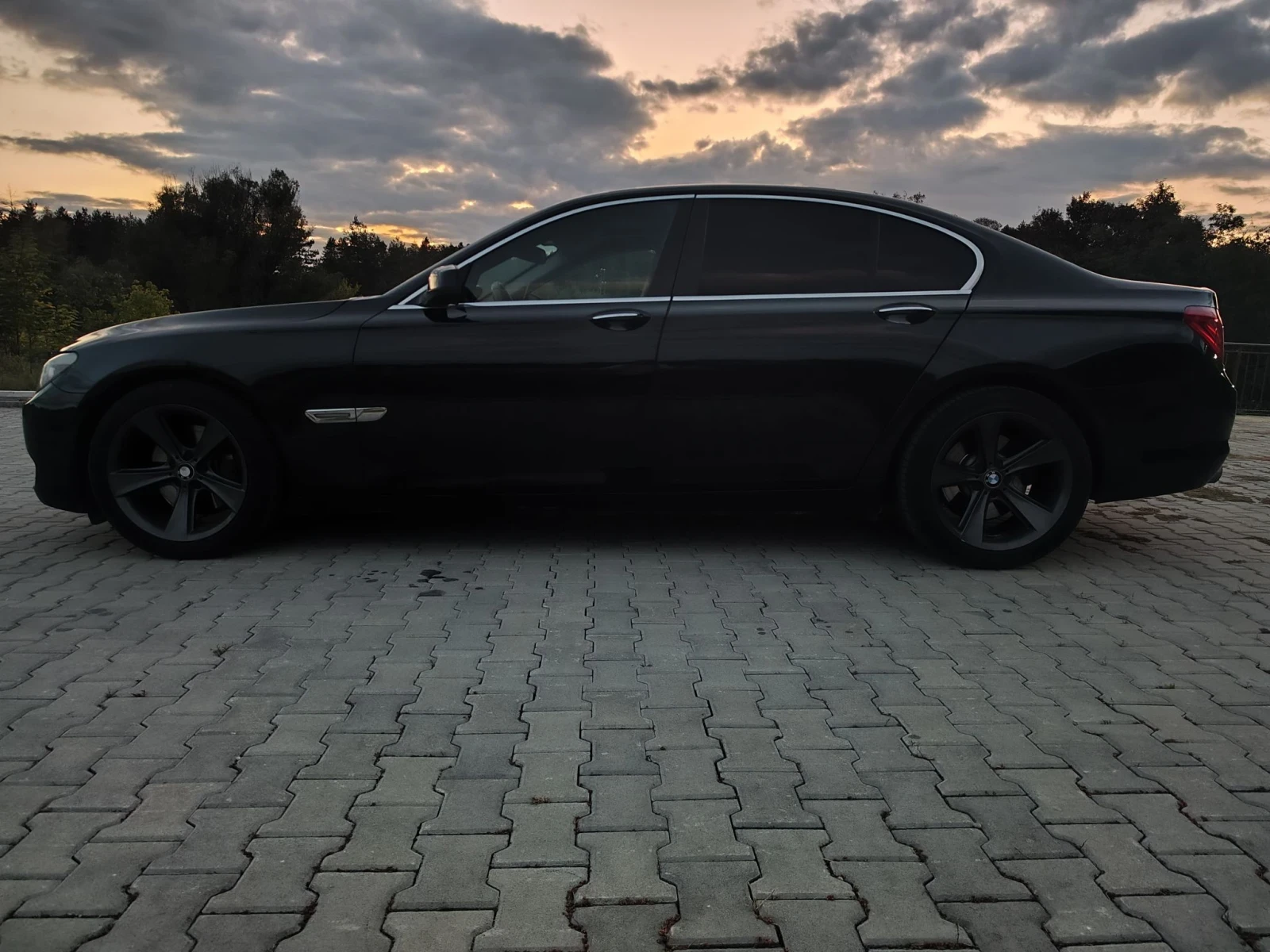 BMW 730, снимка 7 - Автомобили и джипове - 56247899