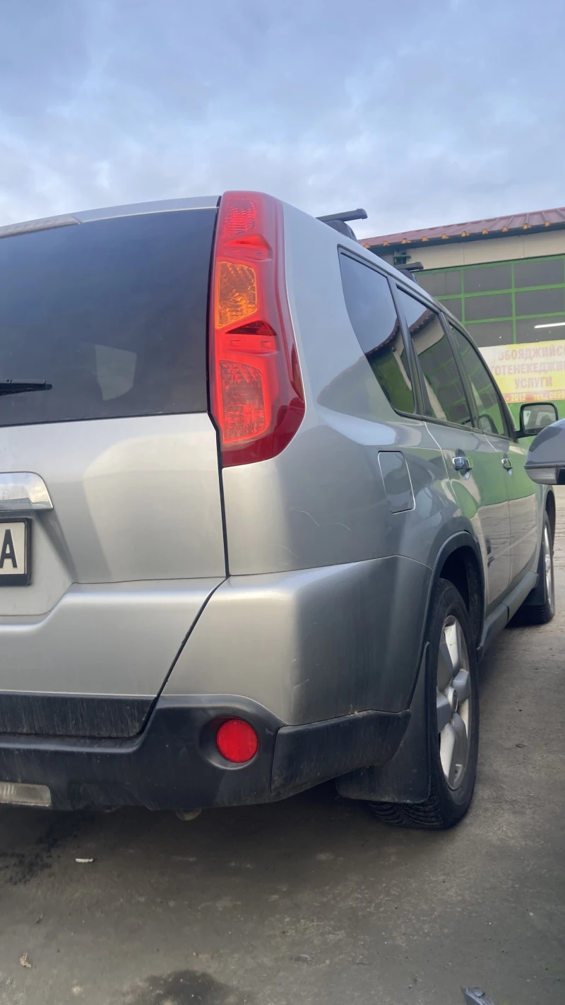 Nissan X-trail T31, снимка 5 - Автомобили и джипове - 49243601