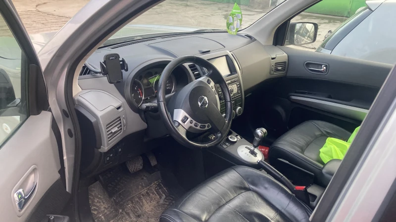 Nissan X-trail T31, снимка 6 - Автомобили и джипове - 49243601