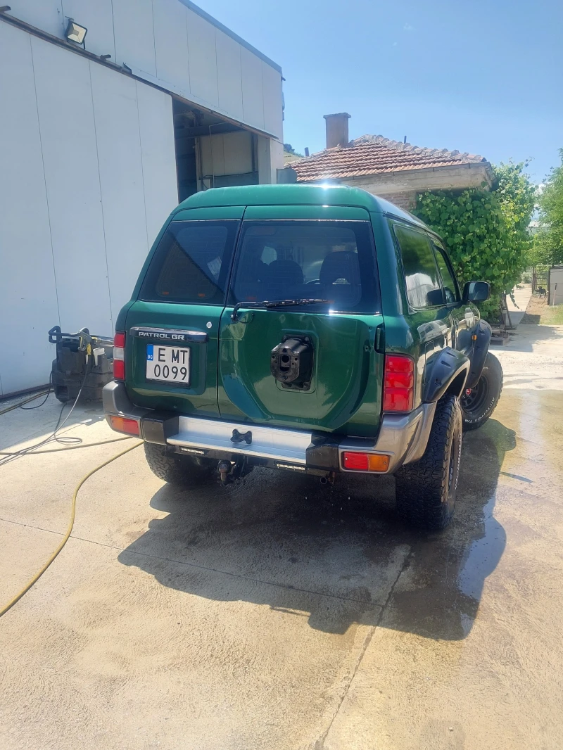 Nissan Patrol, снимка 2 - Автомобили и джипове - 52338795