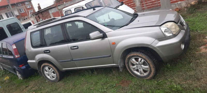 Nissan X-trail, снимка 4 - Автомобили и джипове - 52376371