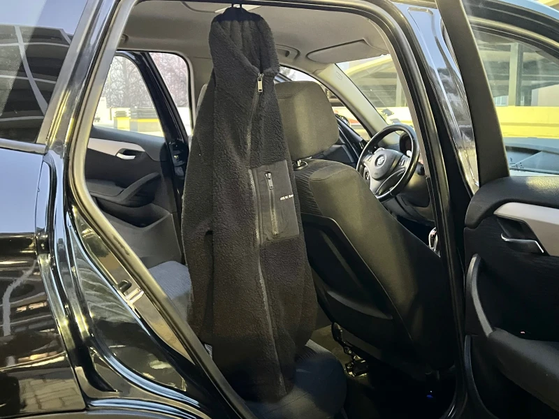 BMW X1 BMW X1 2.0D xDrive 2016 | 4 нови Michelin | КАСКО , снимка 13 - Автомобили и джипове - 53182405